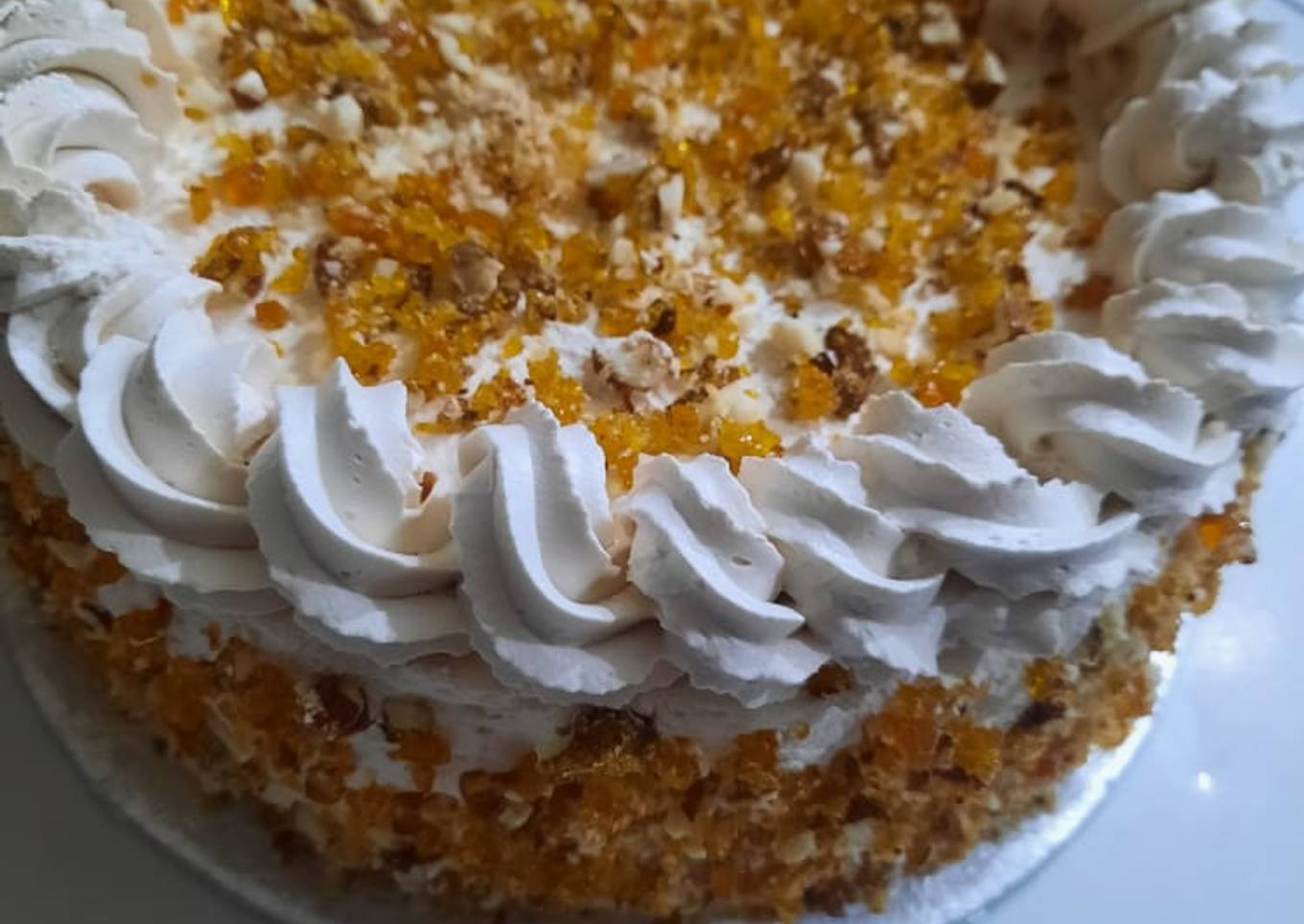 Coffee crunch cake