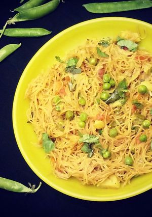 मटर की सेवईया (matar ki seviyan recipe in hindi) रेसिपी मुख्य फोटो