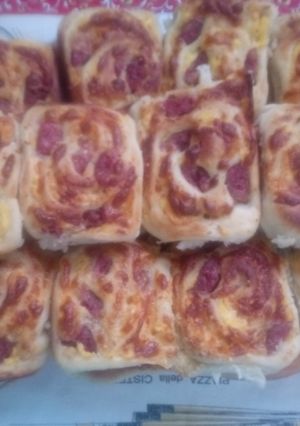 Una foto de Facturas Saladas o Americanas