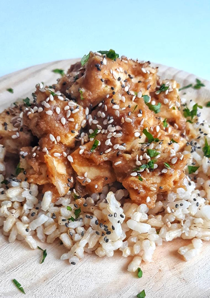 Una foto de 🌱TOFU TERIYAKI A MI MANERA🌱