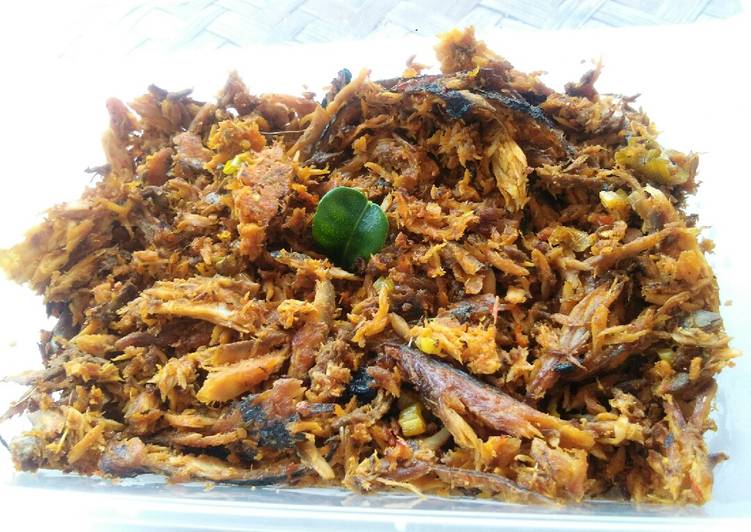 Resep Tongkol suwir bumbu brengkes yang enak Untuk Jualan