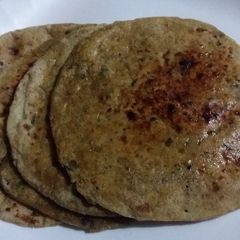 A picture of Mix dal roti.