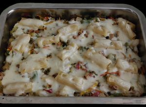 Foto de "Empadão" Vegan/Vegetariano com massa, legumes orientais e molho Béchamel!