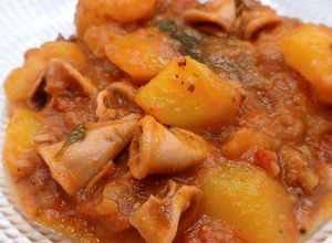 Foto principal de Calamares a la sidra con patatas