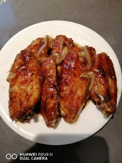 A picture of Oyster Sauce Chicken Wings.