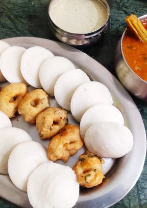 A picture of Drumstick Sambhar.