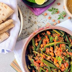 A picture of Achaari bhindi.