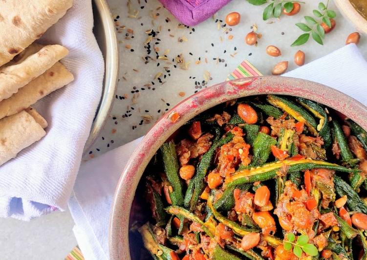 How to Make Speedy Achaari bhindi