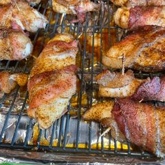 A picture of Bacon wrapped chicken.