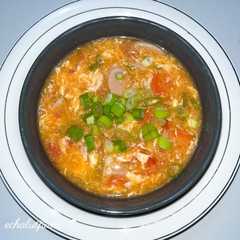 Sup Tomat Telur Topping Sosis Wortel রেসিপির প্রধান ছবি