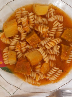 Una foto de Guiso de fideos con batata y zapallo💪
