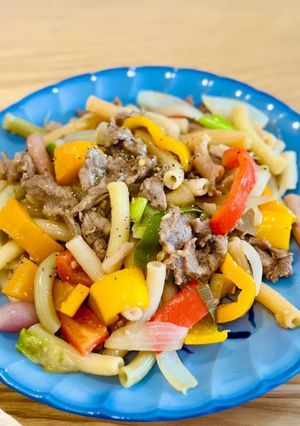 Hình của món Nui xào bò.
