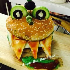 Cutie-Pie Monster Burgers 🍔 A picture of Cutie-Pie Monster Burgers 🍔.