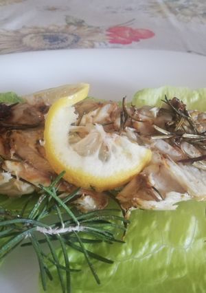 Foto di Filetti di Pangasio Grigliato servito con Salsina