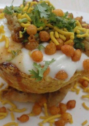 A picture of Kachori Chat.