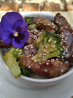 Una foto de Teriyaki de res