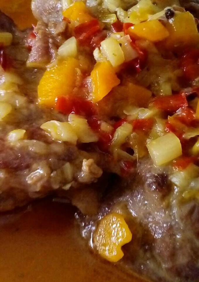 Una foto de Carrilleras en sofrito de verduras
