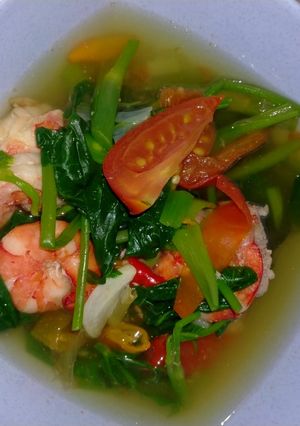 Foto resep Sup udang kangkung (tomyam praktis)