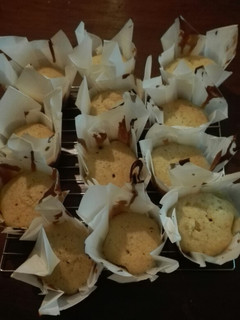 Una foto de Muffins de vainilla con chips de chocolate