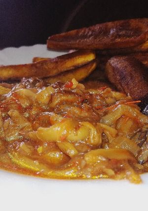 A picture of Fried Plantain with Mushroom.