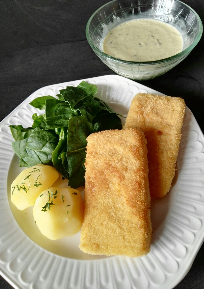 Una foto de Smažený sýr (queso frito)