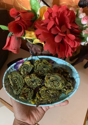 A picture of Parta or Colocasia Leaves.