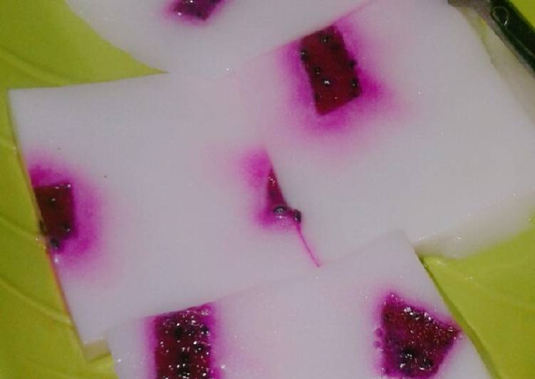 Puding Buah Naga