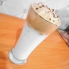 A picture of Dalgona Coffee.