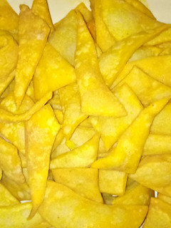 A picture of Crispy cornflour chips.