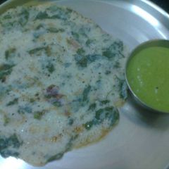 A picture of Mudakathan keerai dosai.