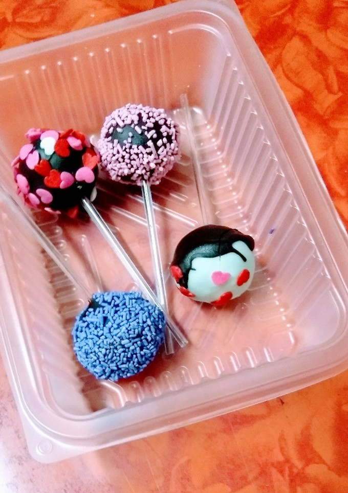 Una foto de Cake pops para ISA!! 😊😘