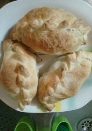 Una foto de Empanadas de verdura y queso😍😀