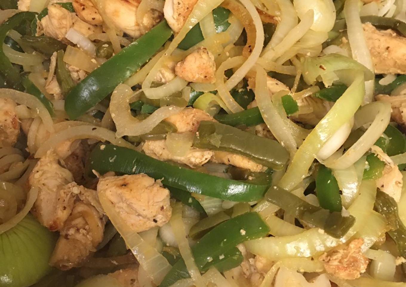 Fajitas de pollo con nopales