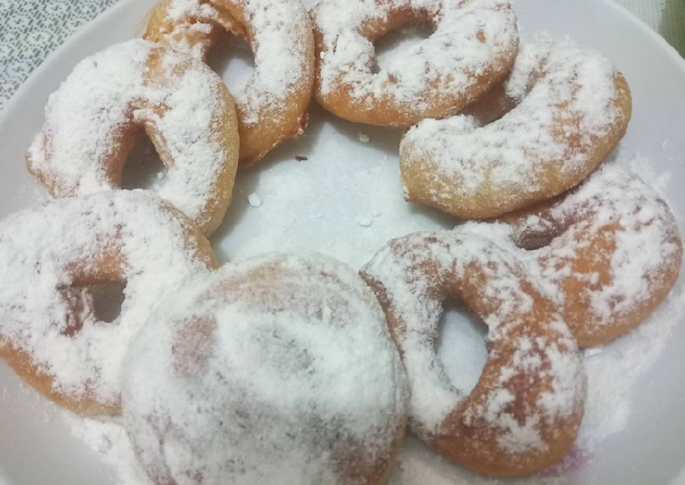 Donat Empukk