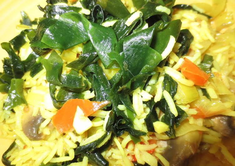 Arroz tipo paella con algas Wakame y Agua de Mar