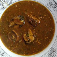 A picture of Miya danyen kubewa da kifi.