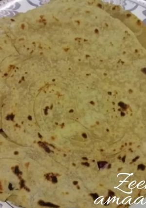 A picture of Lachcha Parathas.