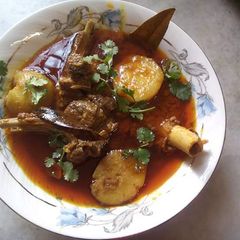 A picture of Gosht Aloo.