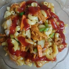 A picture of Chicken macaroni desi style # Eid kay pkwan.