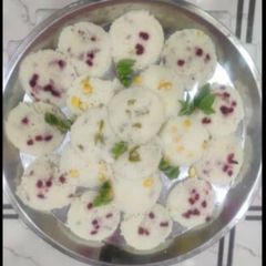 A picture of Idli.