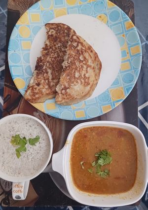 A picture of Multigrain and pumpkin uttapa.