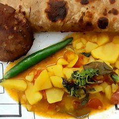 A picture of Dhaba Aloo tarkari.