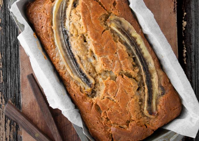 How to Make Super Quick Homemade Cardamom Chocolate Banana Bread