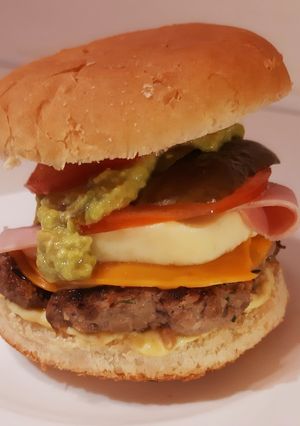 Una foto de Hamburguesa de carne 🍔