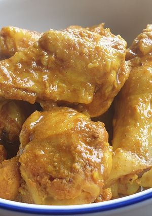 A picture of Turmeric chicken.