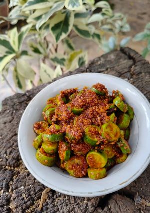 A picture of Tindora pickle.