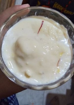 मलाई कुल्फी (Malai kulfi recipe in Hindi) रेसिपी मुख्य फोटो