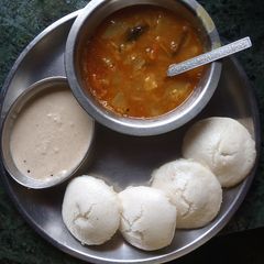 Idlis A picture of Idlis.
