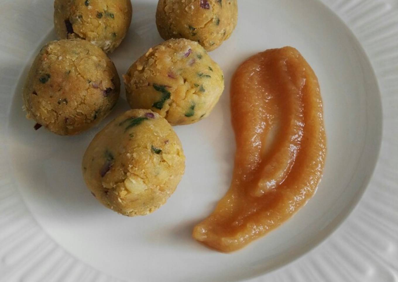 Albóndigas de garbanzos, espinacas y zanahoria