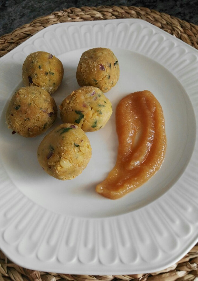 Una foto de Albóndigas de garbanzos, espinacas y zanahoria